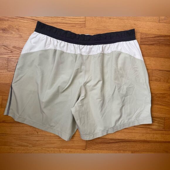 UNDER ARMOUR MENS TERRAIN WOVEN SHORTS Stone/ Khaki Base/ Black SIZE 2x - Picture 5 of 10